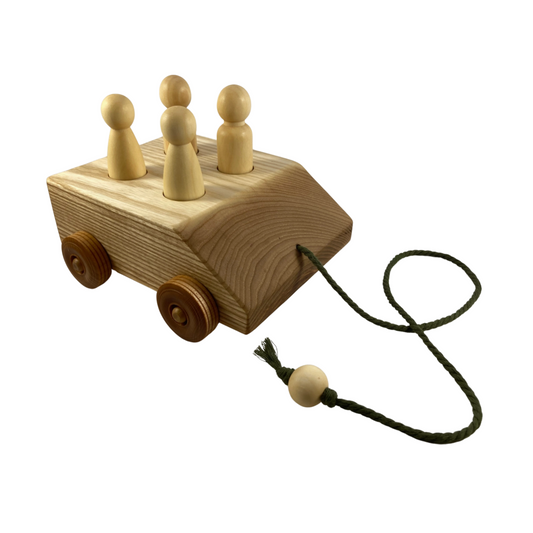 A wooden pull behind cart with four peg people, great for imaginative play. 